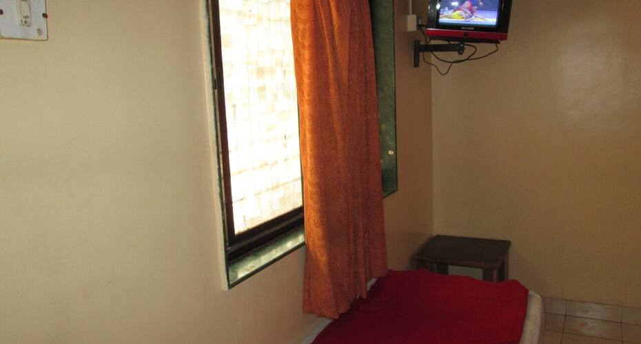Shri Sai Bhagyajit Guest House, Shirdi 5